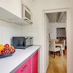 Lejlighed 1Br Apartment By Pompidou Paris
