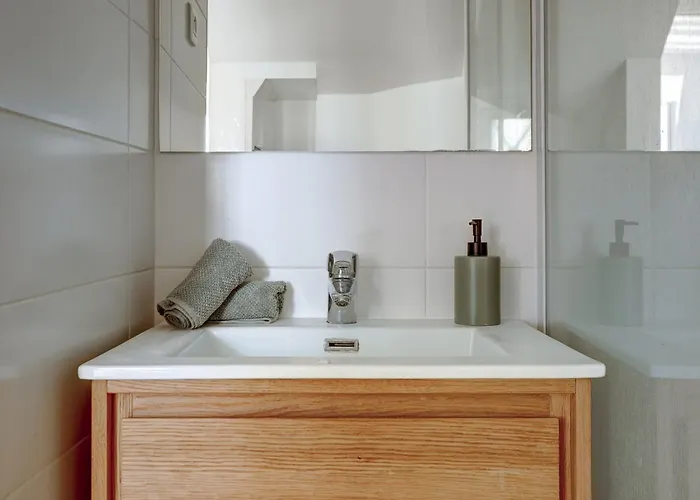 Апартаменты 1Br Apartment By Pompidou