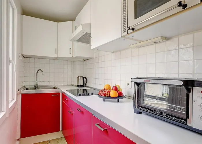 Апартаменты 1Br Apartment By Pompidou Париж